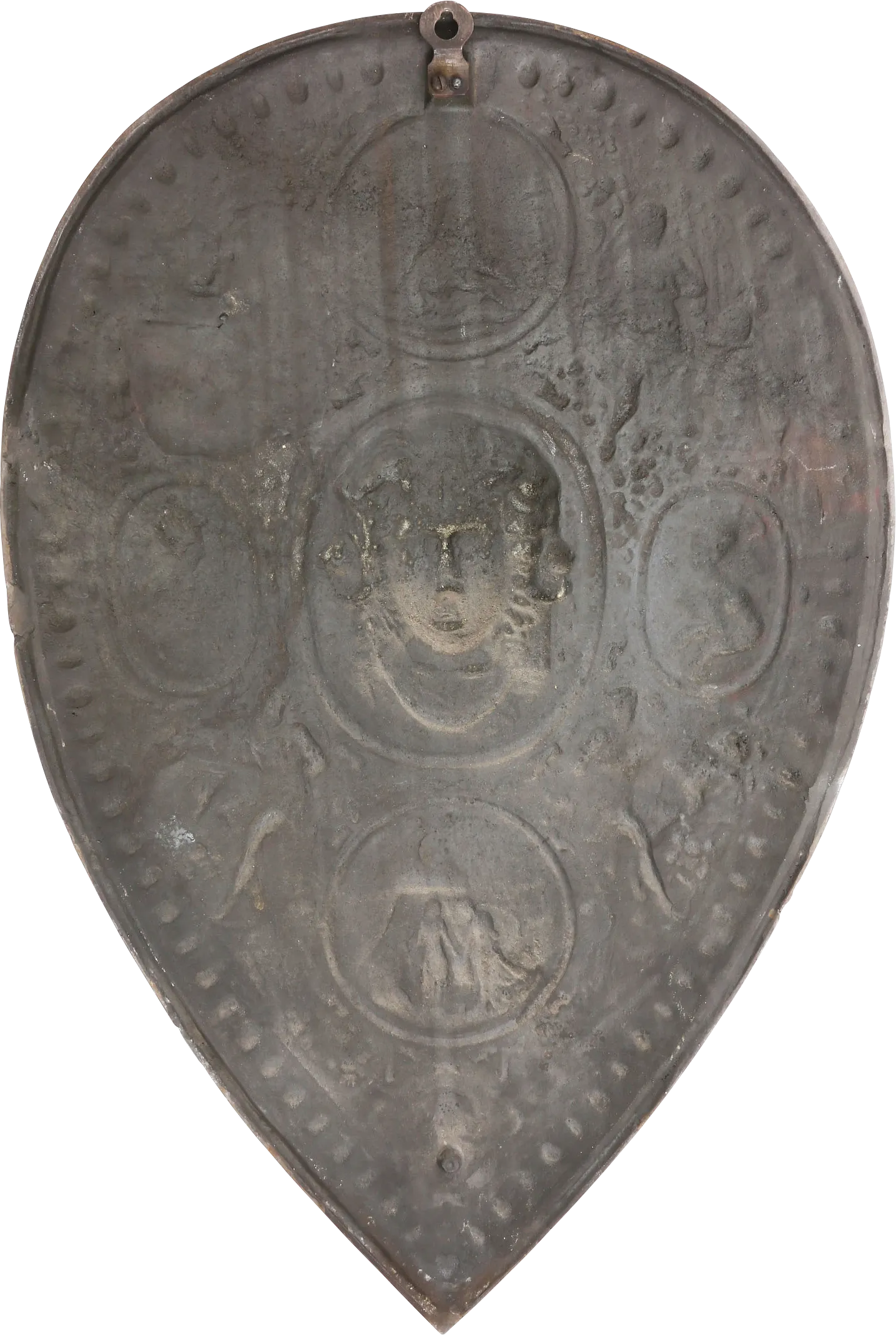 MAGNIFICENT VICTORIAN COPY OF AN ITALIAN PARADE SHIELD OF THE THIRD QUARTER OF THE 16TH CENTURY