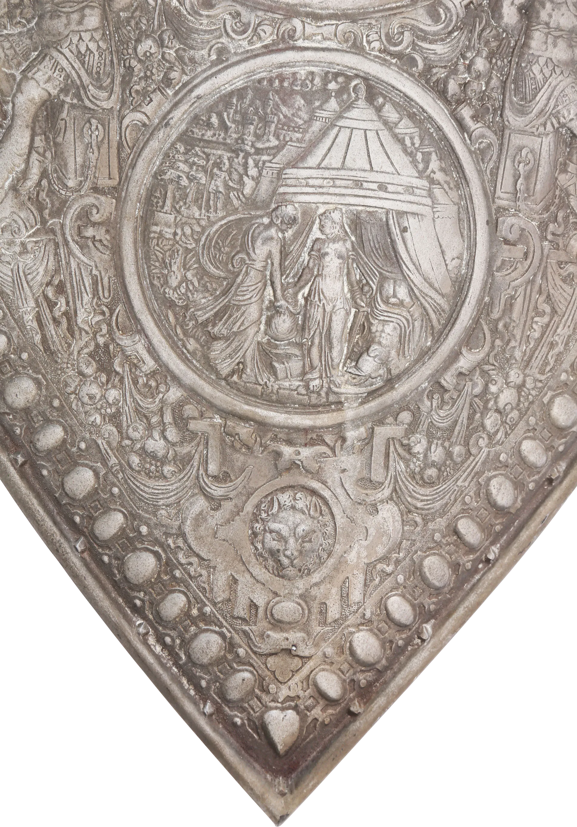 MAGNIFICENT VICTORIAN COPY OF AN ITALIAN PARADE SHIELD OF THE THIRD QUARTER OF THE 16TH CENTURY