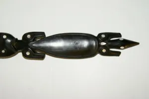 South Pacific Art Trobriand Mother Of Pearl Salty Crocodile Ebony Carving 1A51