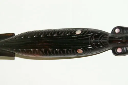 South Pacific Rare Ebony Art Mother Pearl Salty Crocodile gator Hand Carved 46
