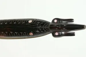 South Pacific Rare Ebony Art Mother Pearl Salty Crocodile gator Hand Carved 46